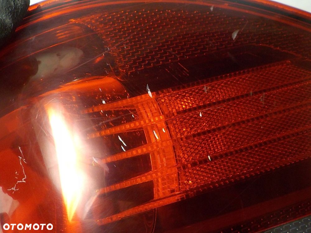 VOLKSWAGEN GOLF VI KOMBI LAMPA PRAWA TYŁ TYLNA UK - 4