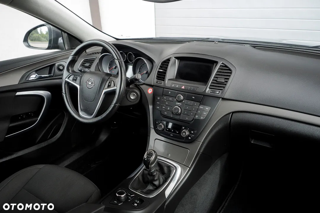 Opel Insignia 1.8 Cosmo - 31