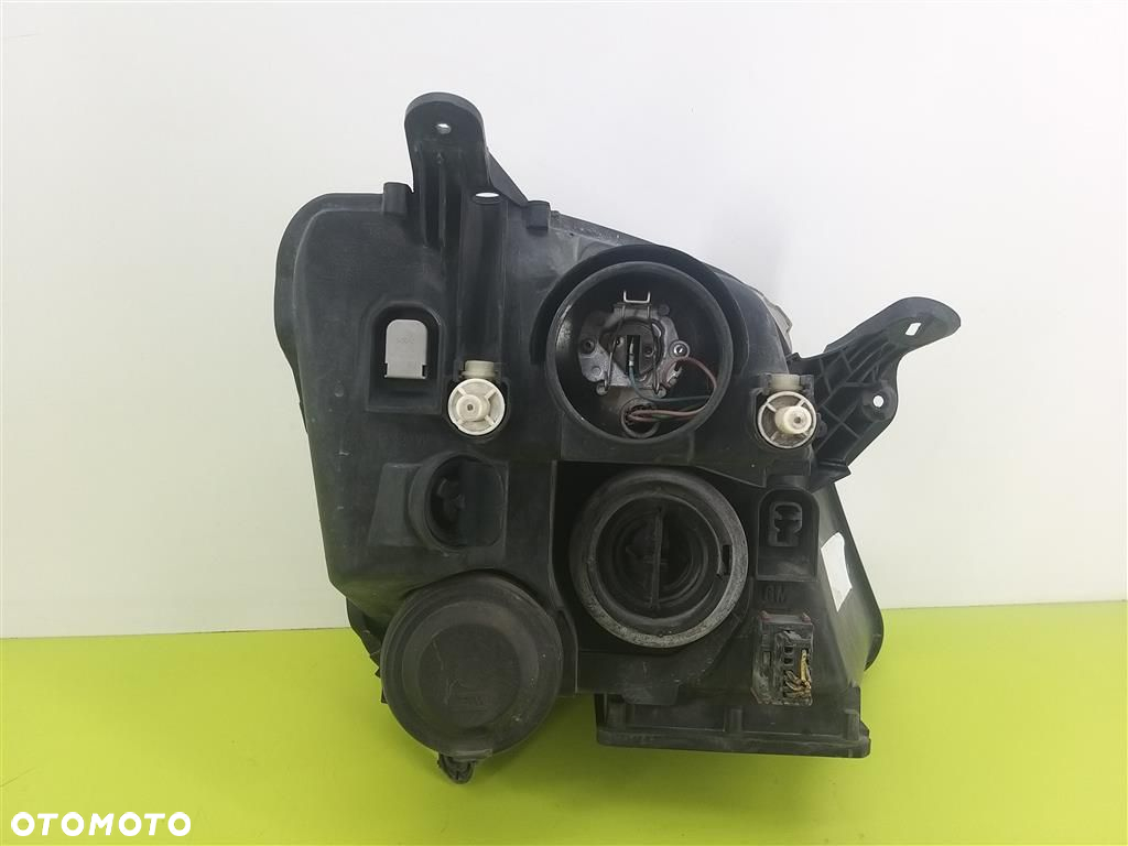 Reflektor lampa przód lewa Opel Meriva I PRZED LIFT 2002-2005 VALEO - 4