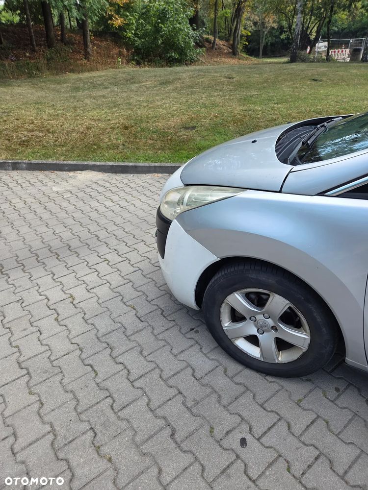 Peugeot 3008 1.6 HDi Trendy - 12