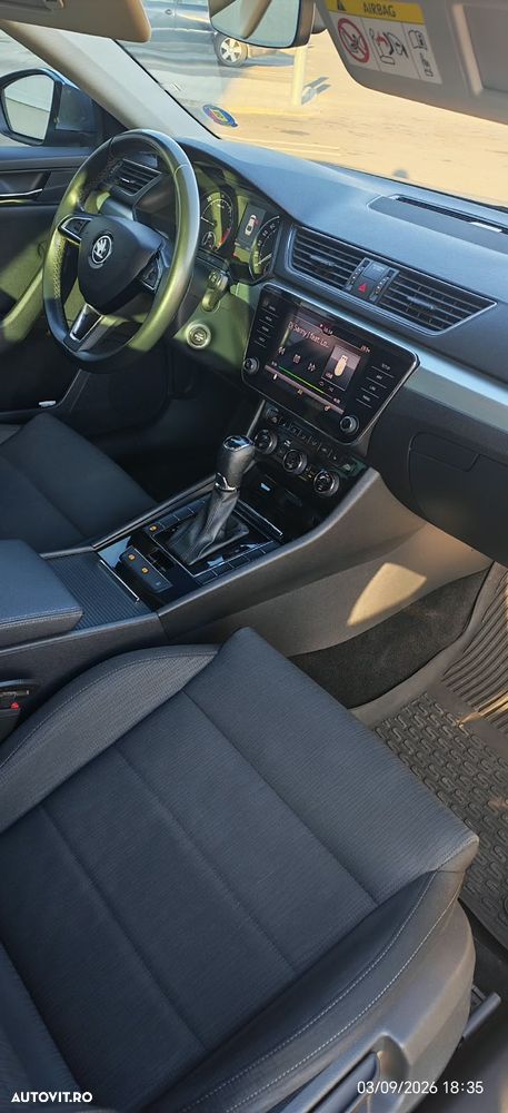 Skoda Superb 2.0 TDI DSG Ambition - 9