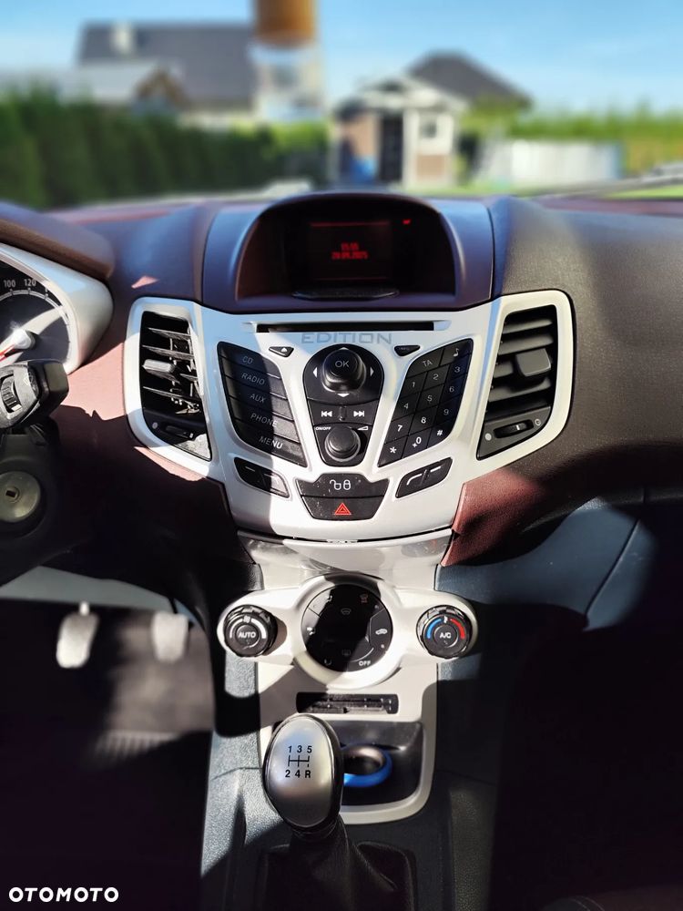 Ford Fiesta - 8