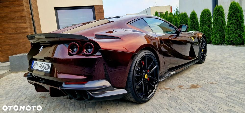 Ferrari 812 Superfast - 2