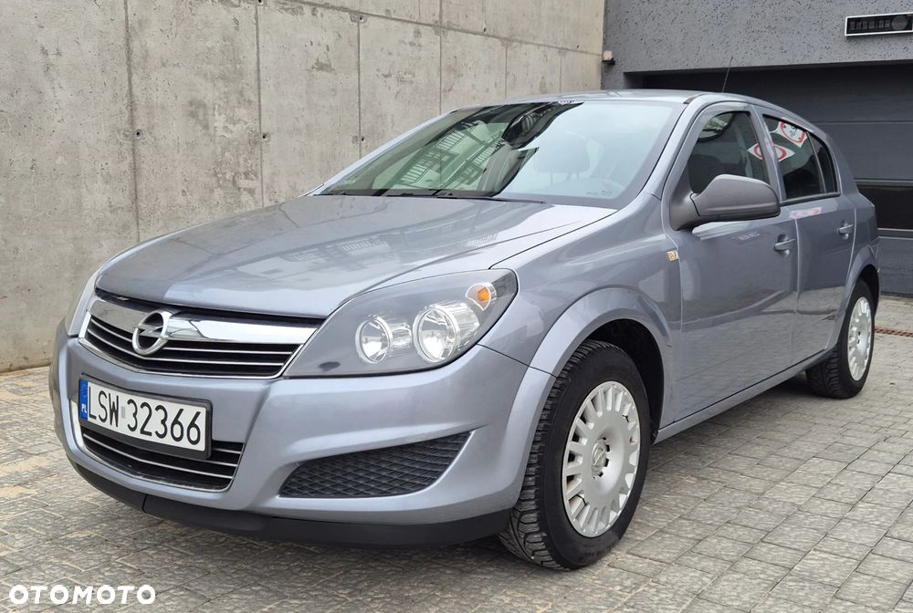 Opel Astra - 1