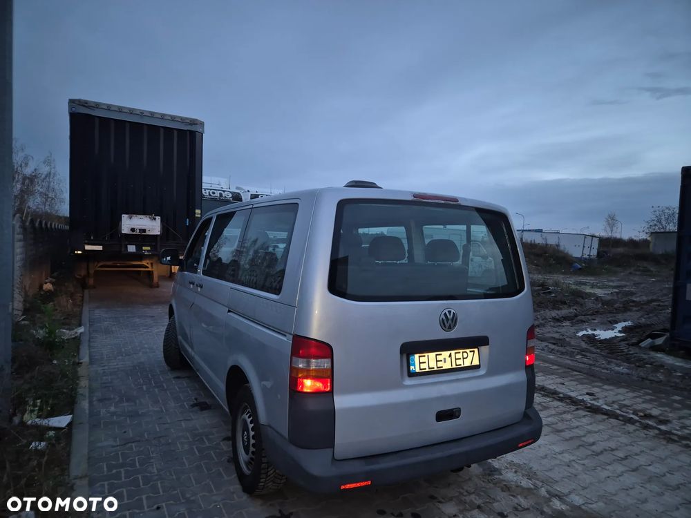 Volkswagen Transporter - 4