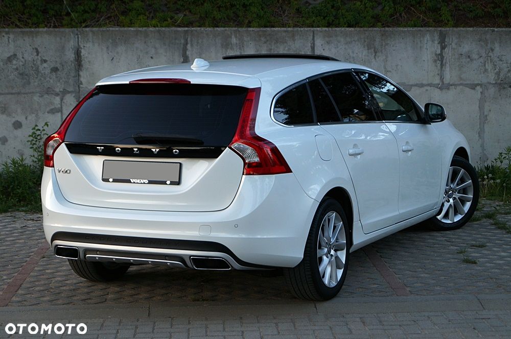 Volvo V60 D4 Edition Pro - 5