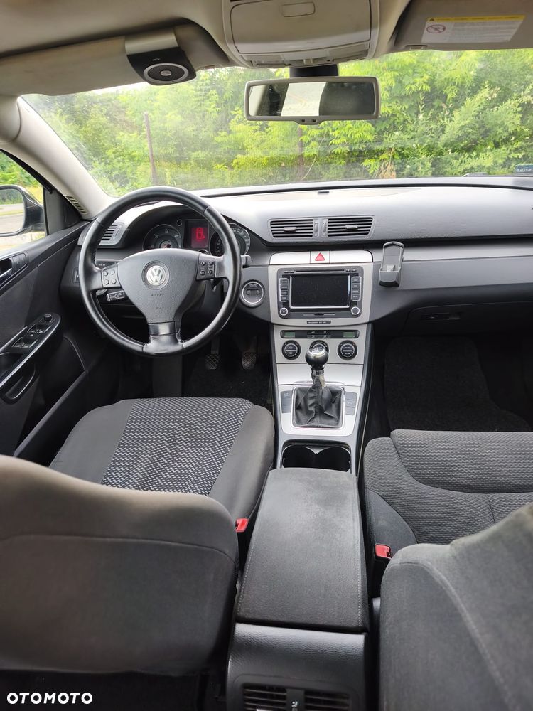Volkswagen Passat 1.9 TDI Comfortline - 5