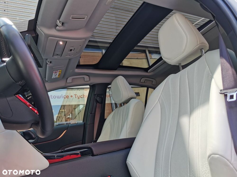 Toyota Mirai - 13