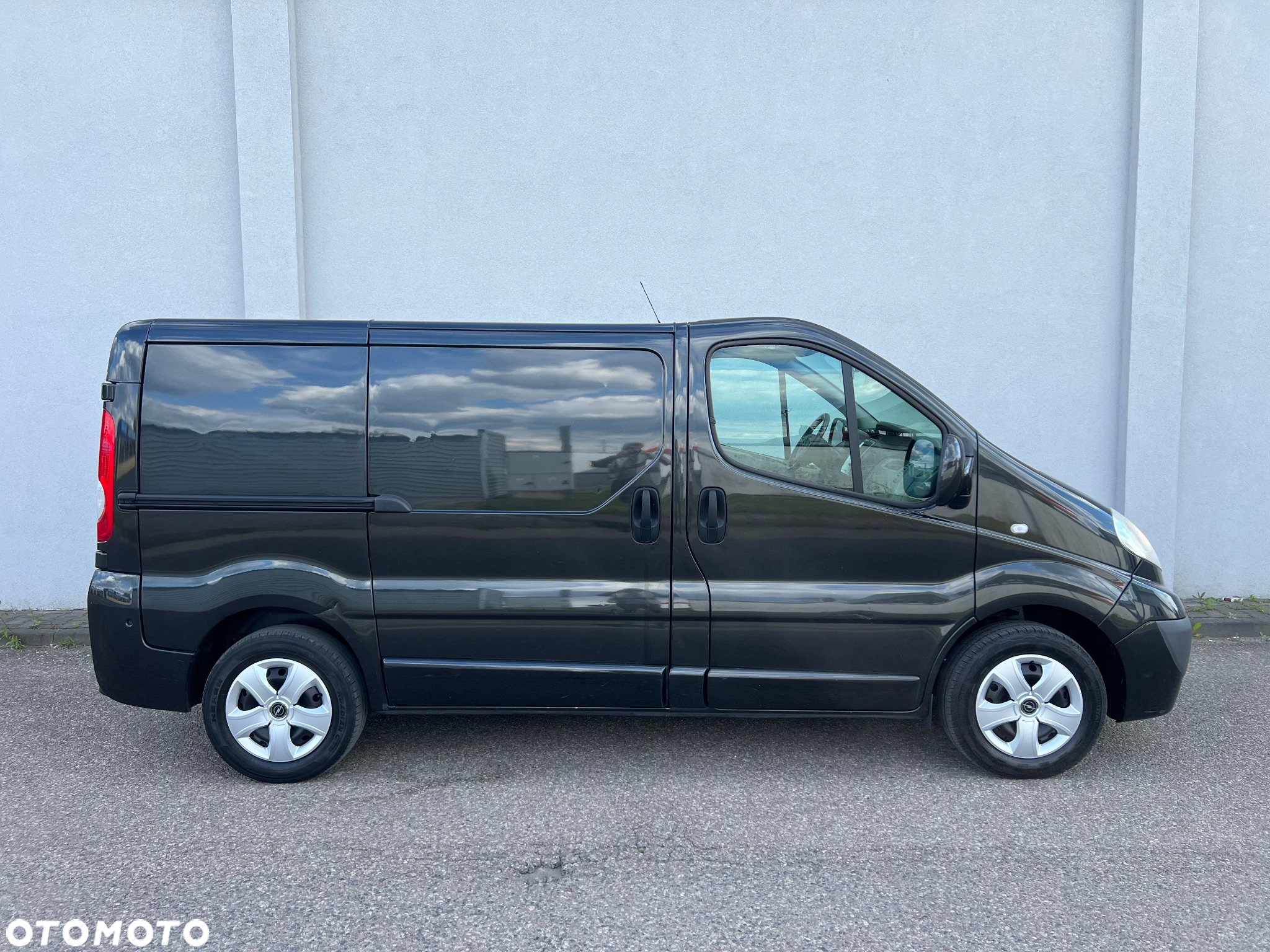 Opel VIVARO - 10