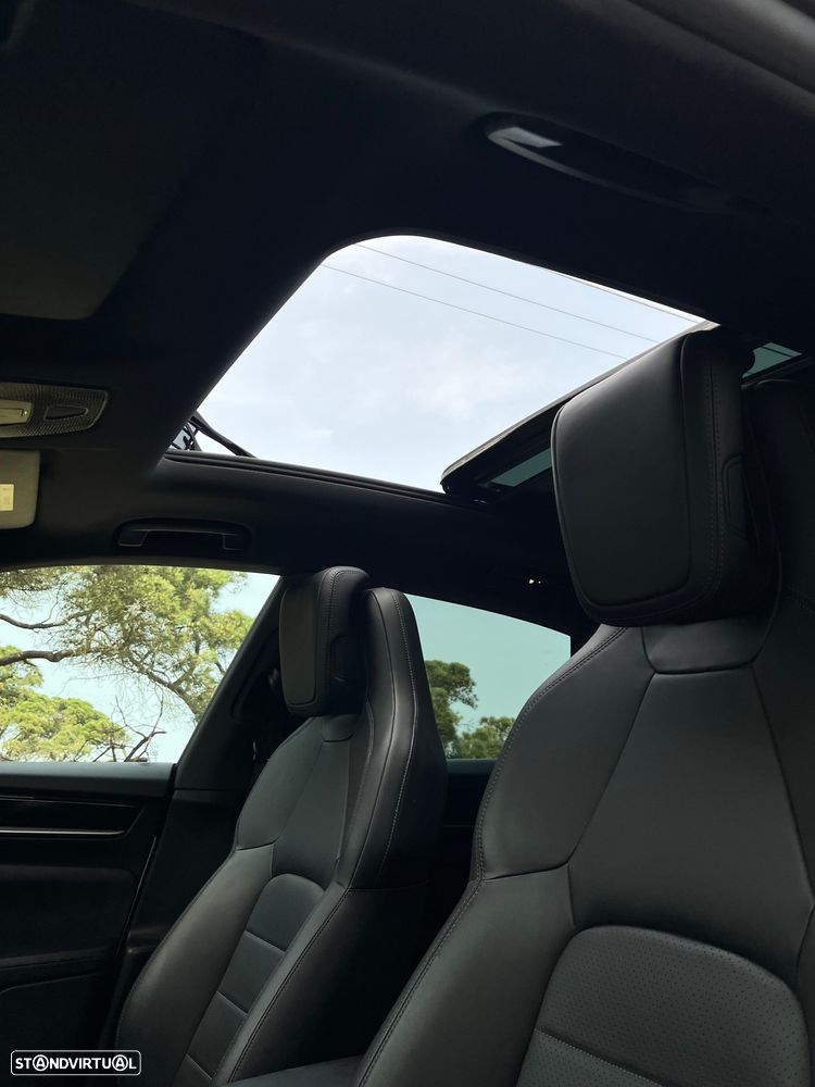 Porsche Macan Electric - 13