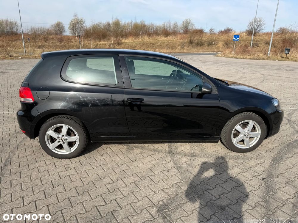 Volkswagen Golf 1.6 TDI DPF Comfortline - 4