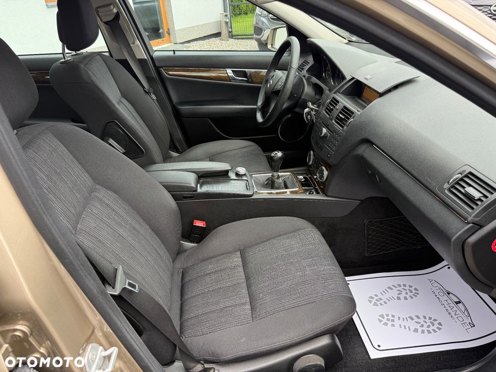 Mercedes-Benz Klasa C 200 Kompressor Elegance - 13