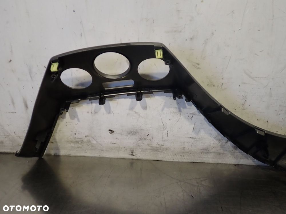 LISTWA OZDOBNA DESKI ROZDZIELCZEJ SUBARU IMPREZA 1.5 - 7