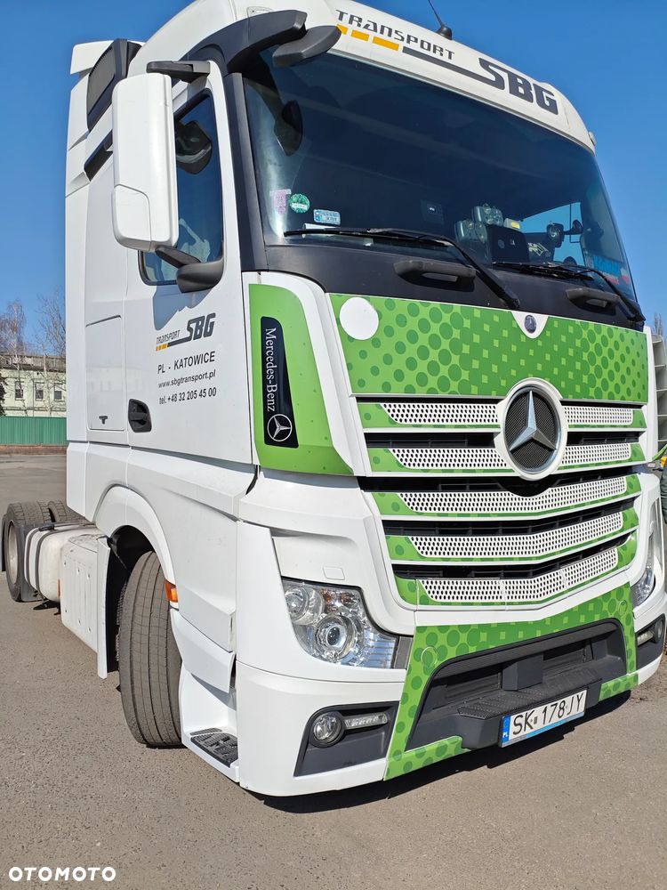 Mercedes-Benz Actros - 2