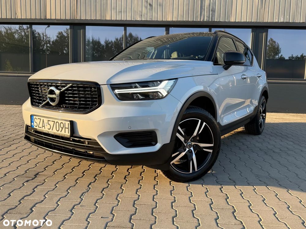 Volvo XC 40 T3 R-Design - 4