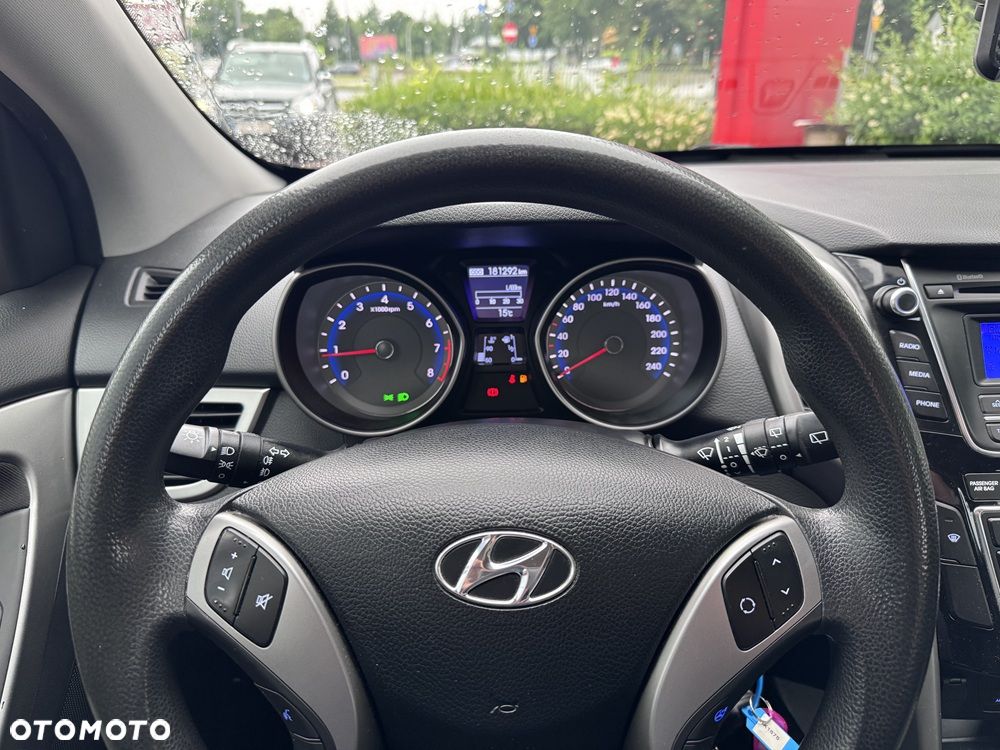 Hyundai i30 1.4 Classic + - 12