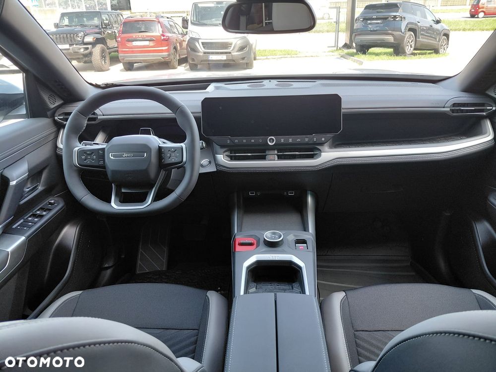 Jeep Compass - 18