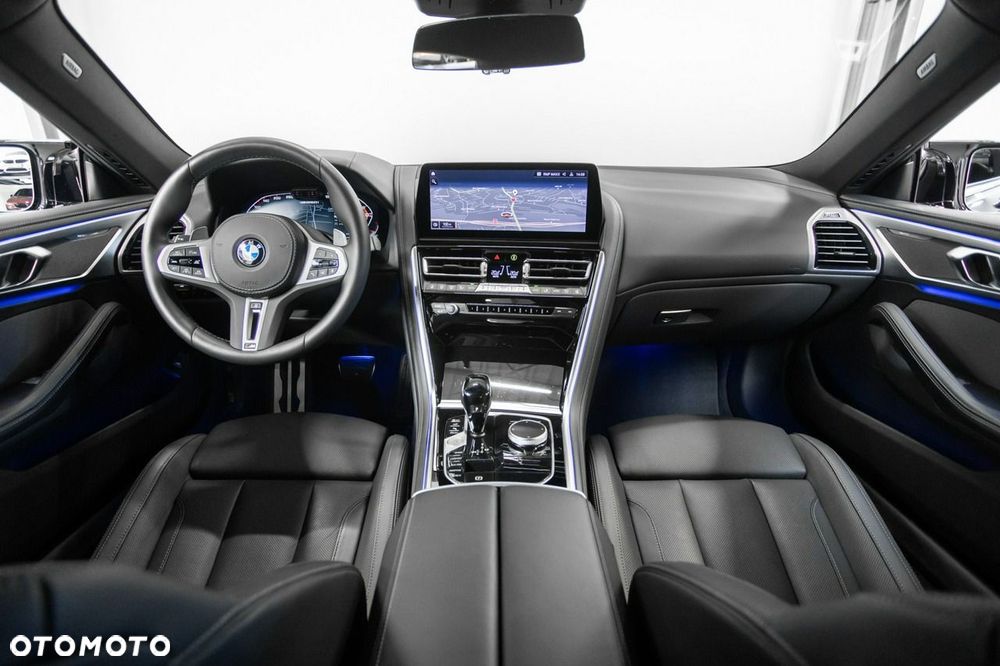 BMW Seria 8 M850i xDrive - 22