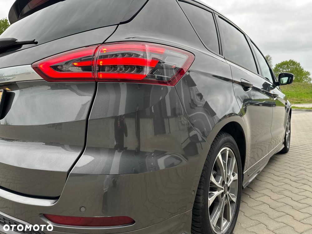 Ford S-Max - 22