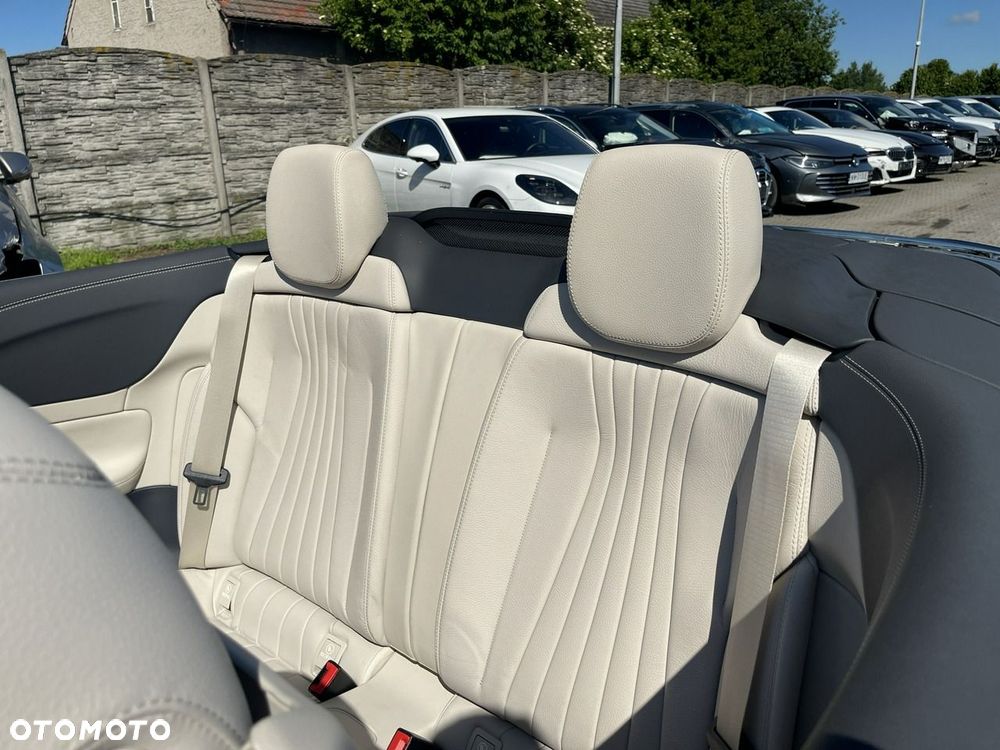 Mercedes-Benz Klasa E 450 4-Matic AMG - 16