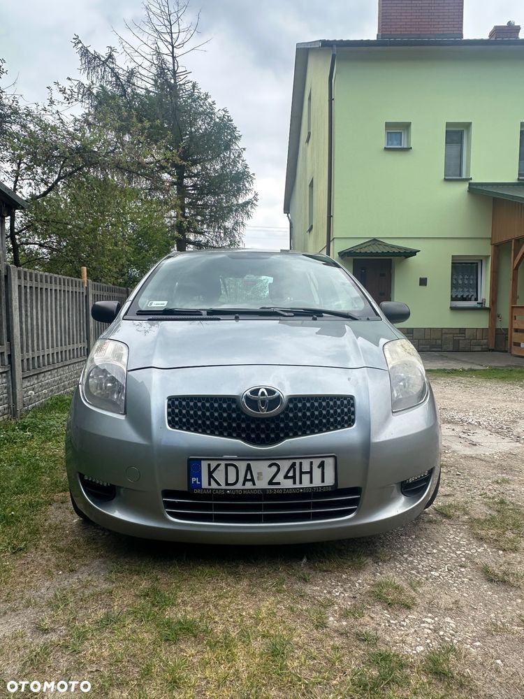 Toyota Yaris - 7
