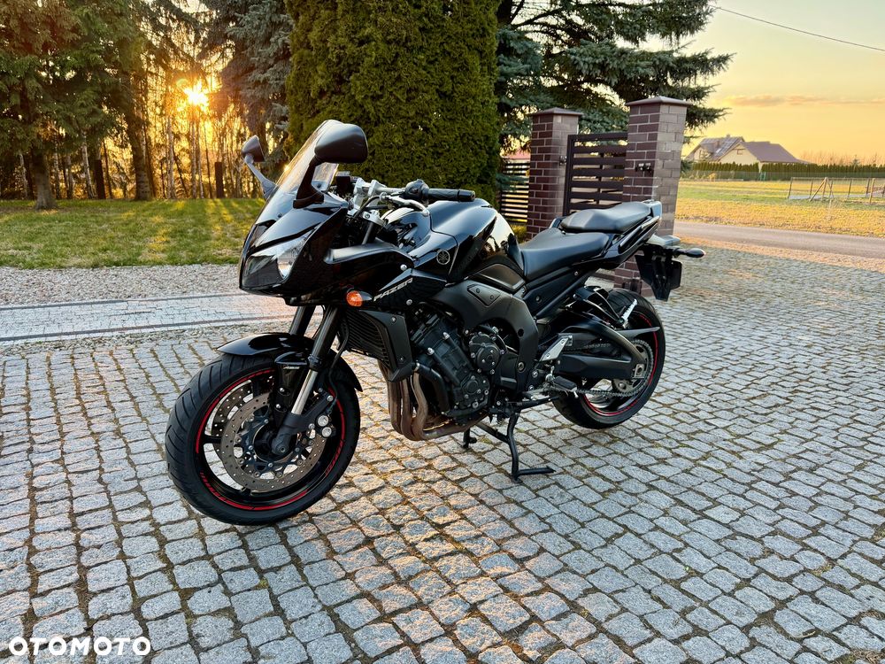 Yamaha FZ - 2
