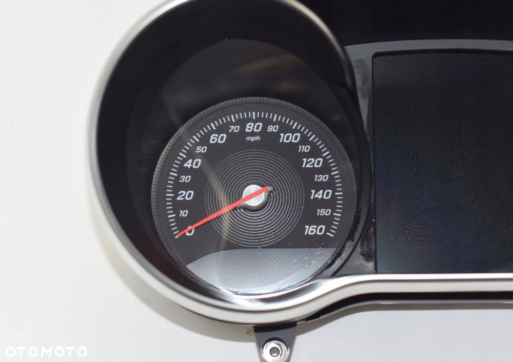 MERCEDES C KLASA W205 W253 DIESEL LICZNIK ZEGAR UK - 2