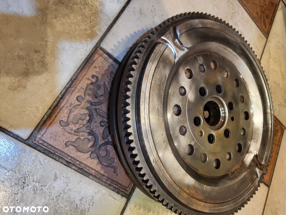 KOŁO DWUMASOWE SPRZĘGŁA OPEL SAAB UŻYWANE PRZEBIEG OKOŁO 5000 KM. 250mm, nr podwozia do B1999999  OPEL INSIGNIA A, INSIGNIA A COUNTRY; SAAB 9-5 2.0D 07.08-03.17 - 1