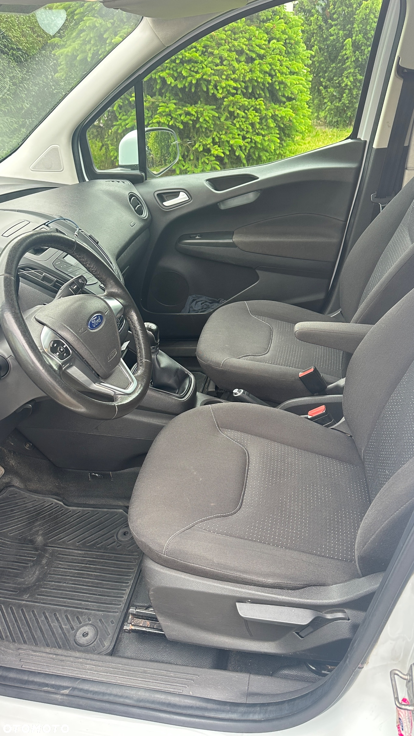 Ford Transit Courier - 3
