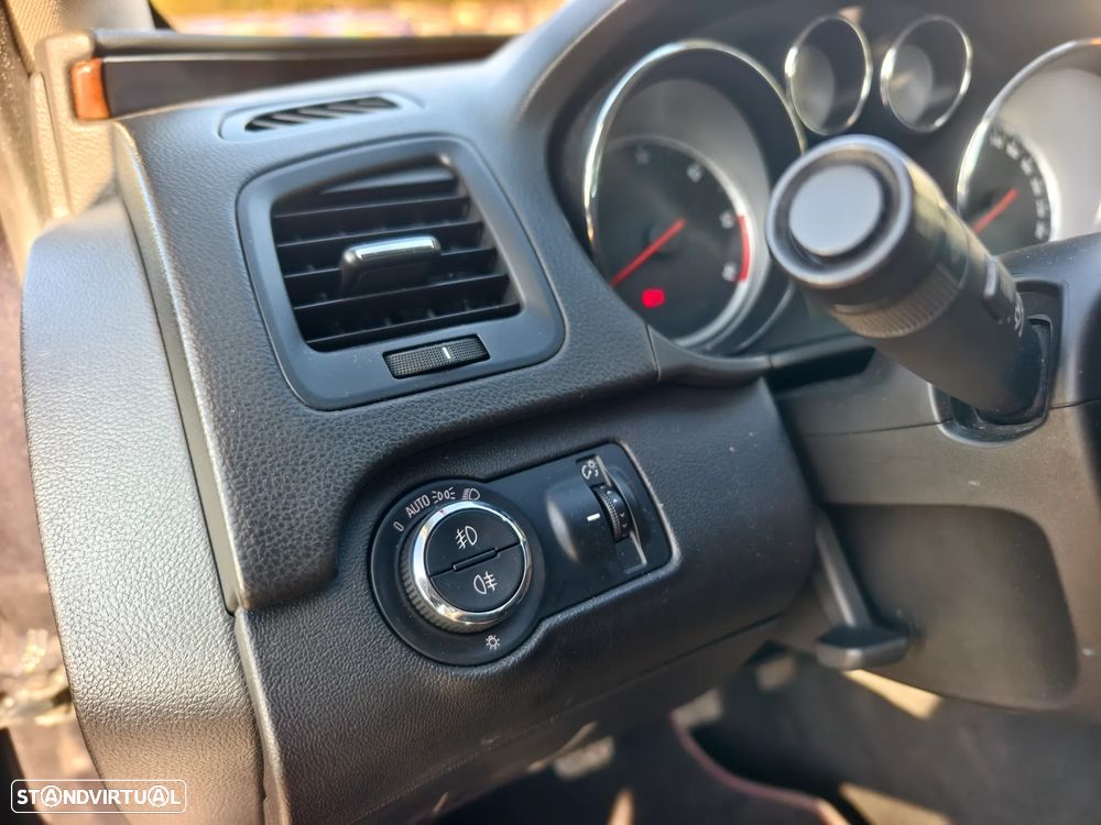 Opel Insignia 2.0 CDTI Cosmo - 22