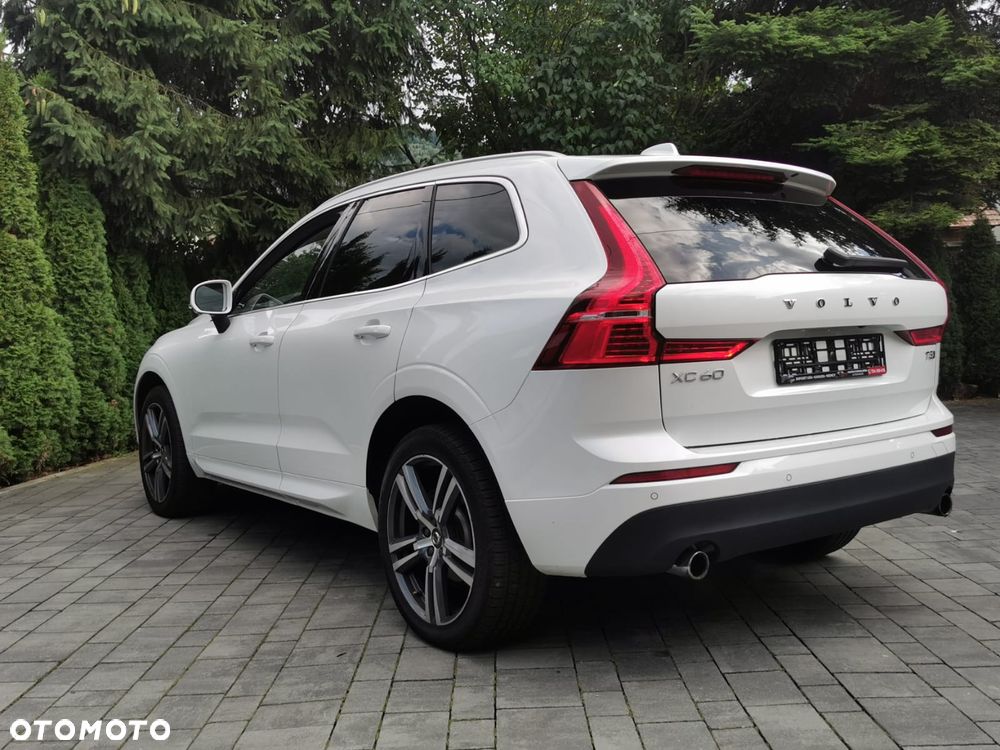 Volvo XC 60 T5 AWD Geartronic Momentum Pro - 32