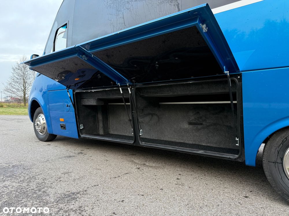 Mercedes-Benz Sprinter 519 - 9