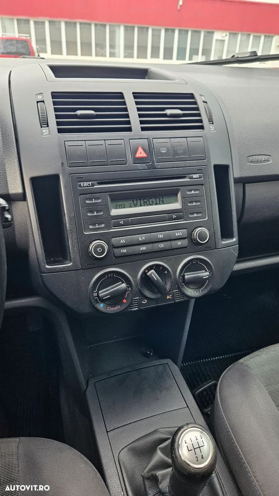 Volkswagen Polo 1.4 TDI Attractive - 5