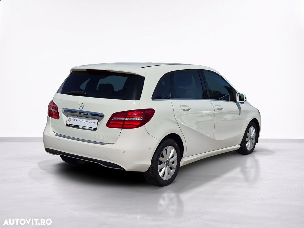 Mercedes-Benz B 180 - 6