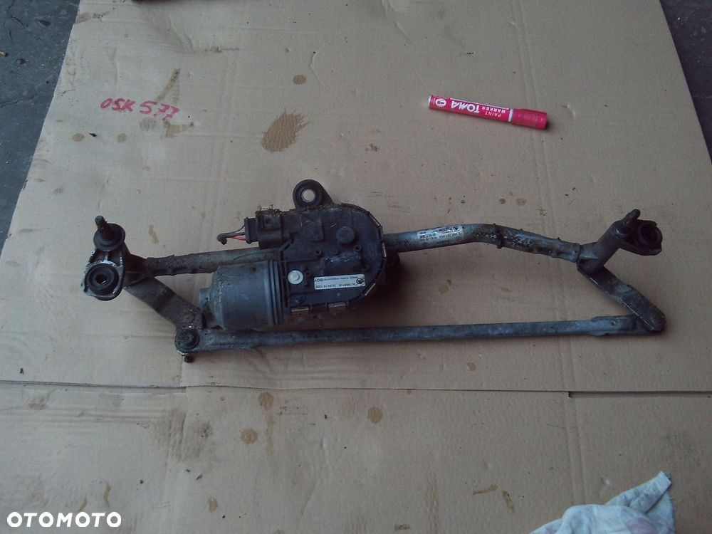 MECHANIZM WYCIERACZEK SKODA YETI - 1