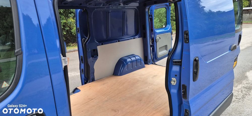 Opel Vivaro - 23