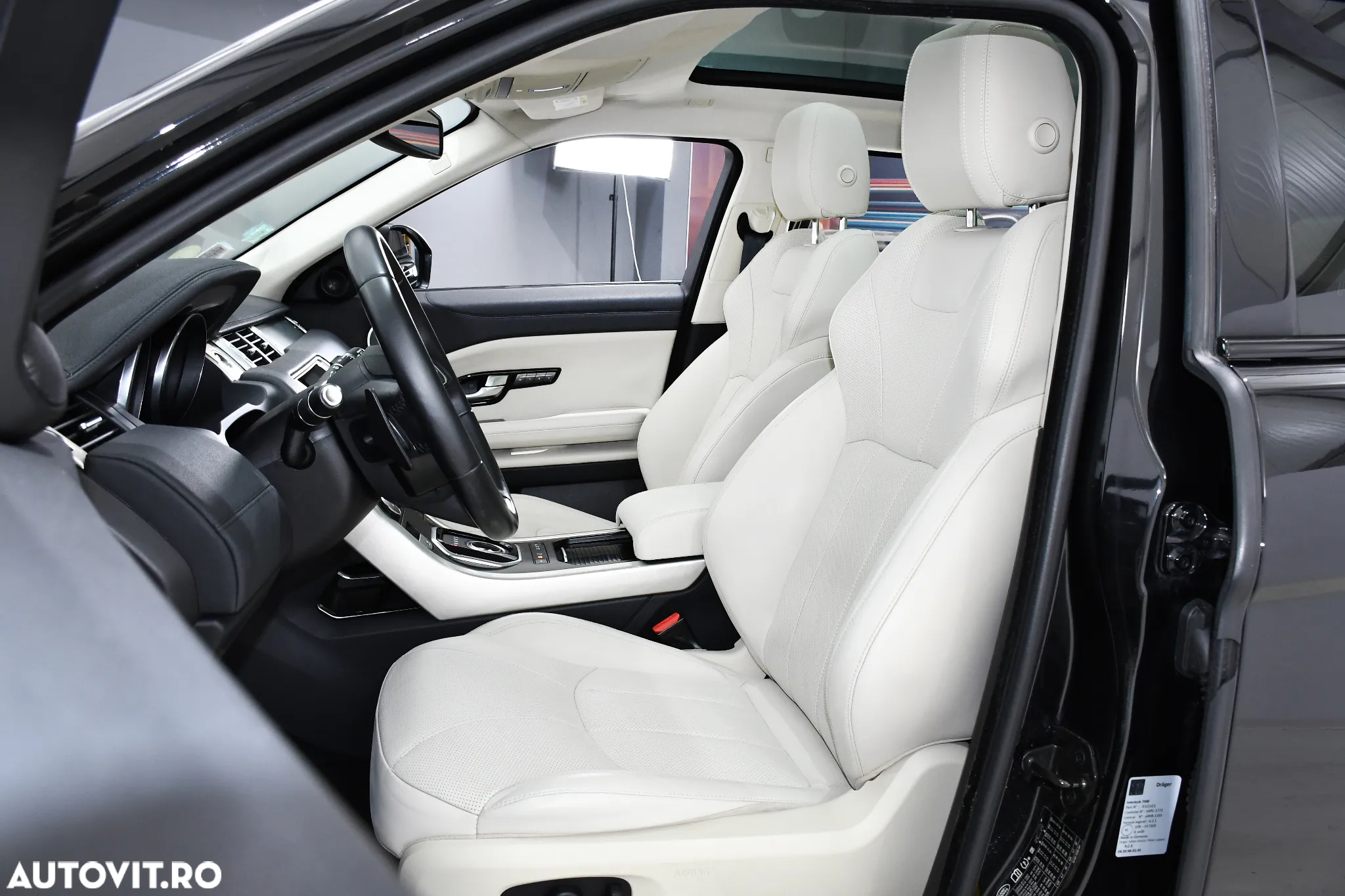 Land Rover Range Rover Evoque - 14