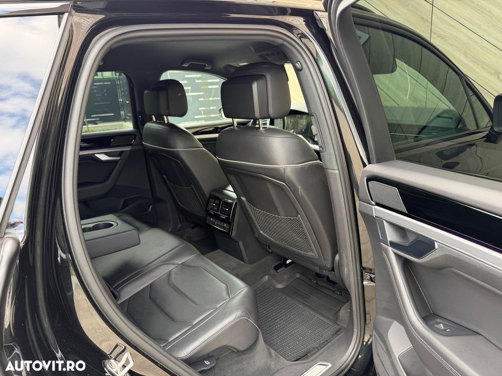 Volkswagen Touareg 3.0 V6 TDI SCR 4Motion Automatik R-Line - 10