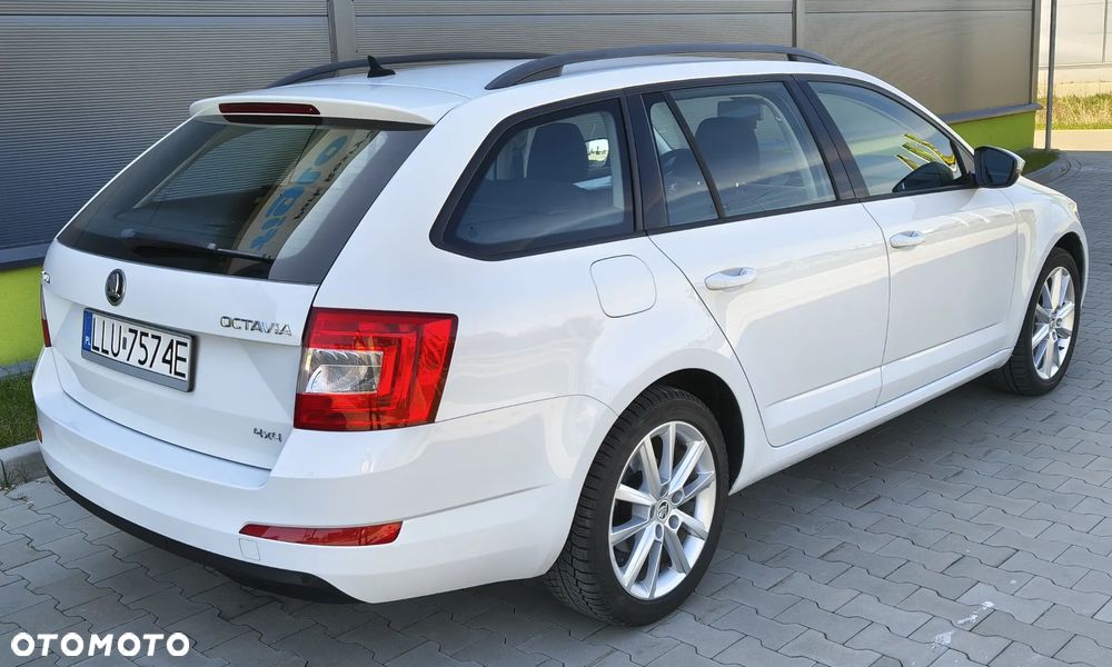 Skoda Octavia 2.0 TDI 4x4 Elegance DSG - 5