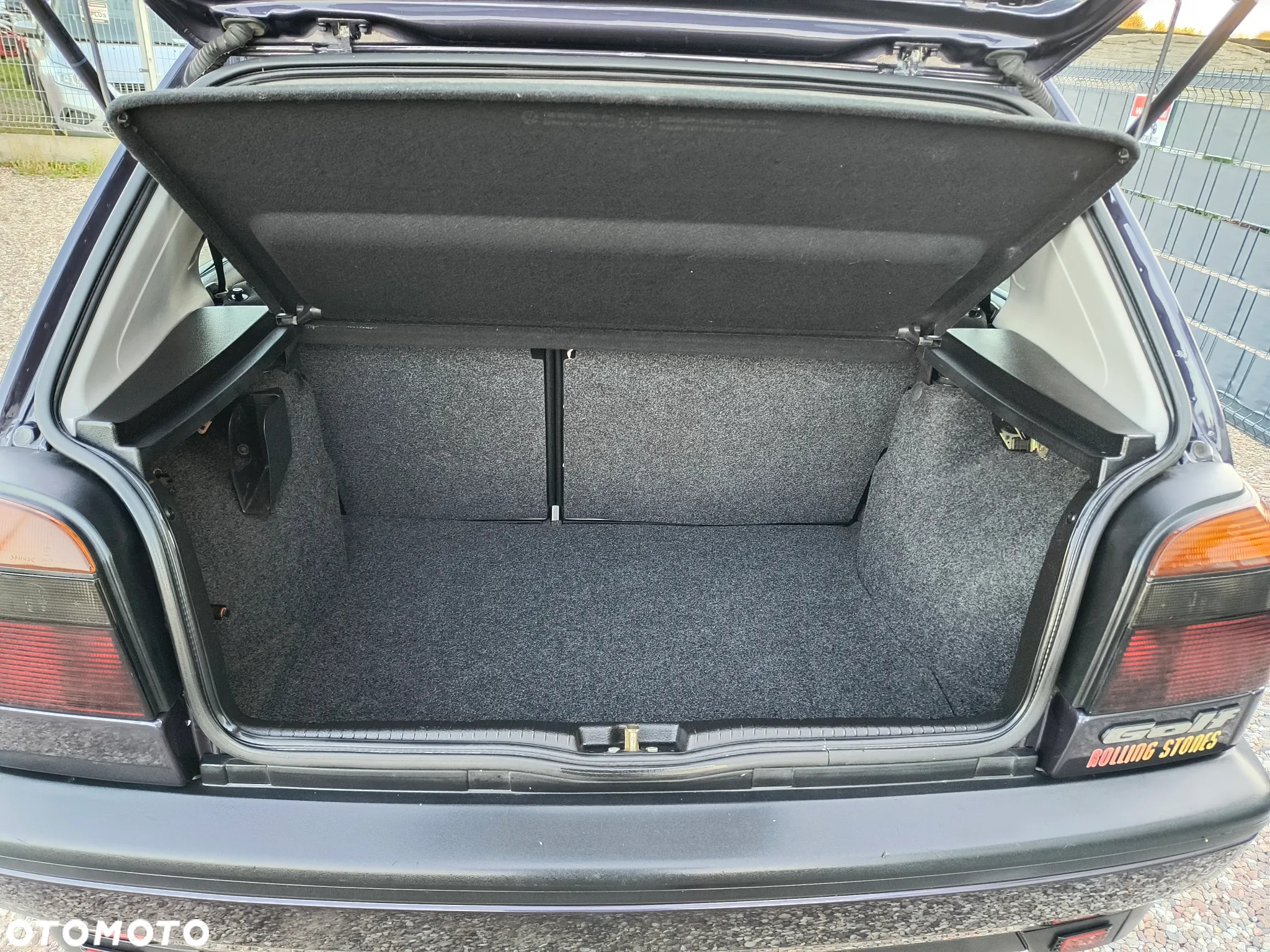 Volkswagen Golf - 31