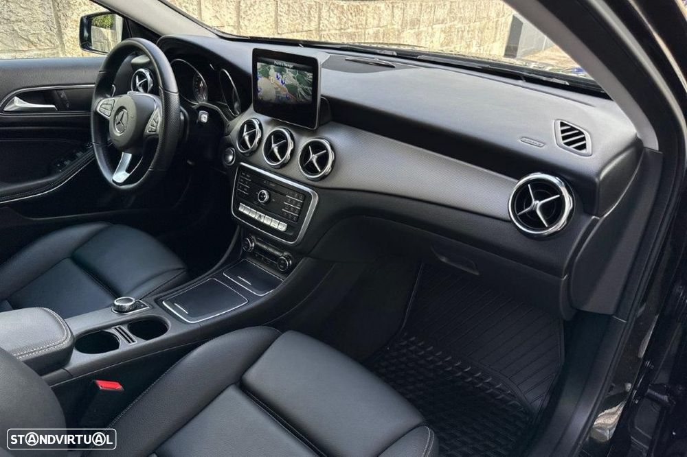 Mercedes-Benz GLA 200 d Urban Aut. - 9