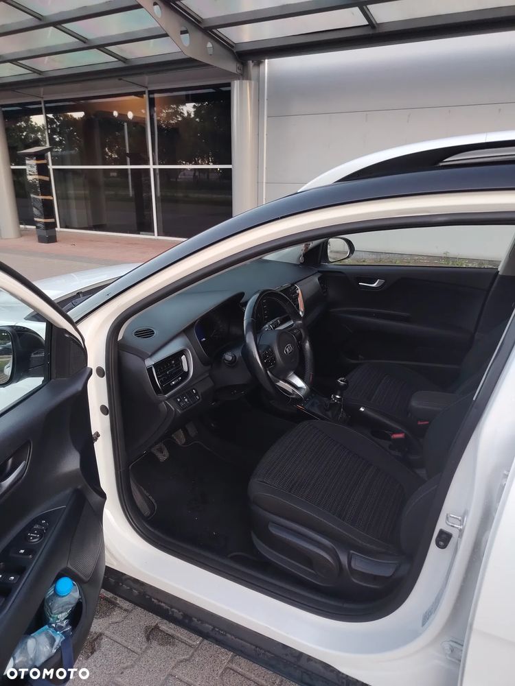 Kia Stonic 1.2 L - 16
