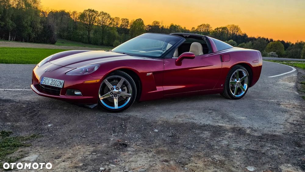 Chevrolet Corvette - 15