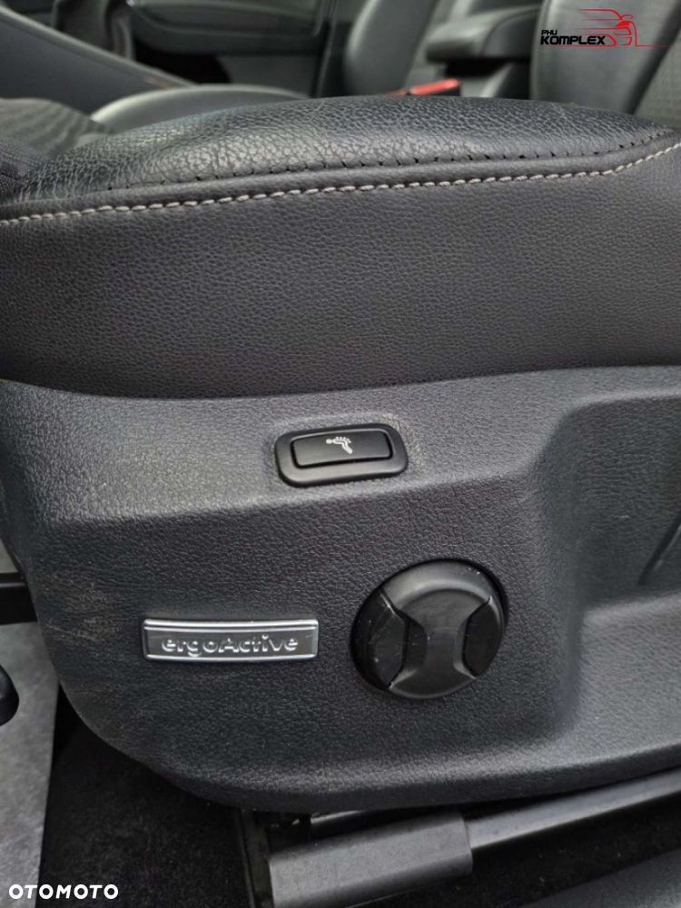 Volkswagen Golf - 21