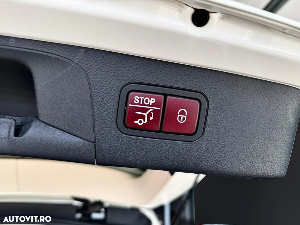 Mercedes-Benz GLC 300 de 4Matic 9G-TRONIC - 25