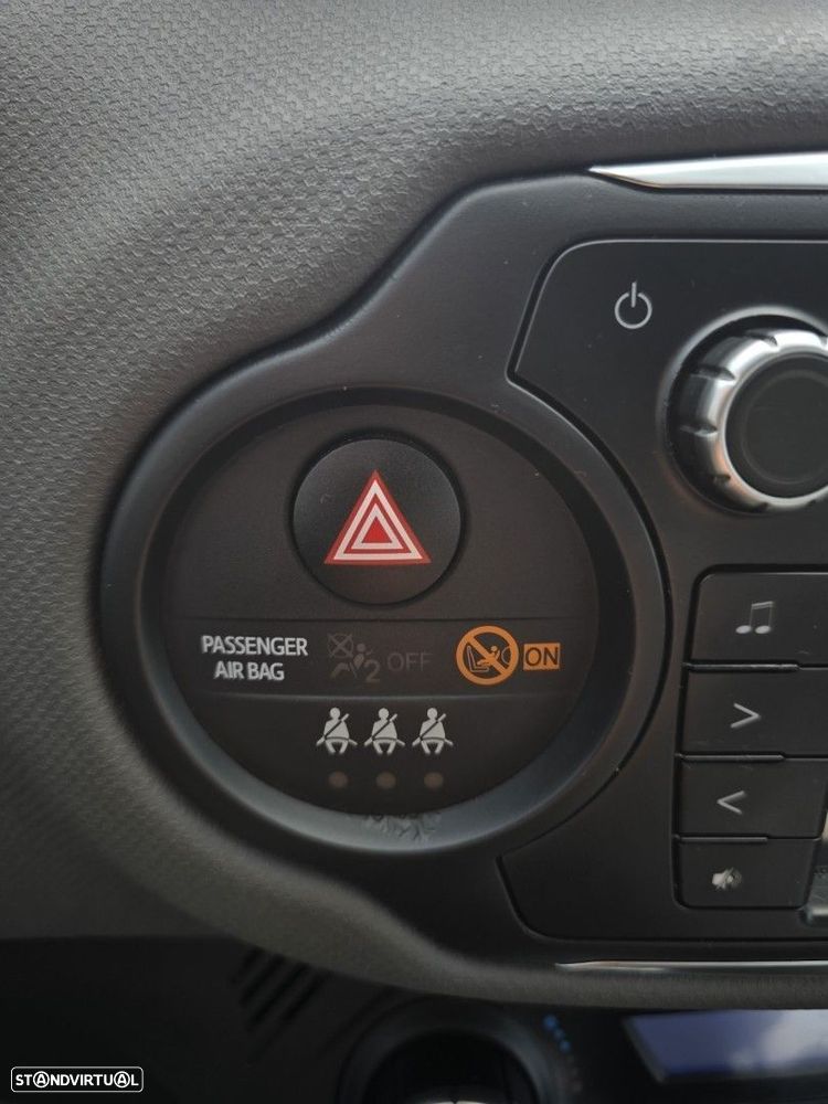 Toyota Yaris 1.5 HSD Comfort - 28