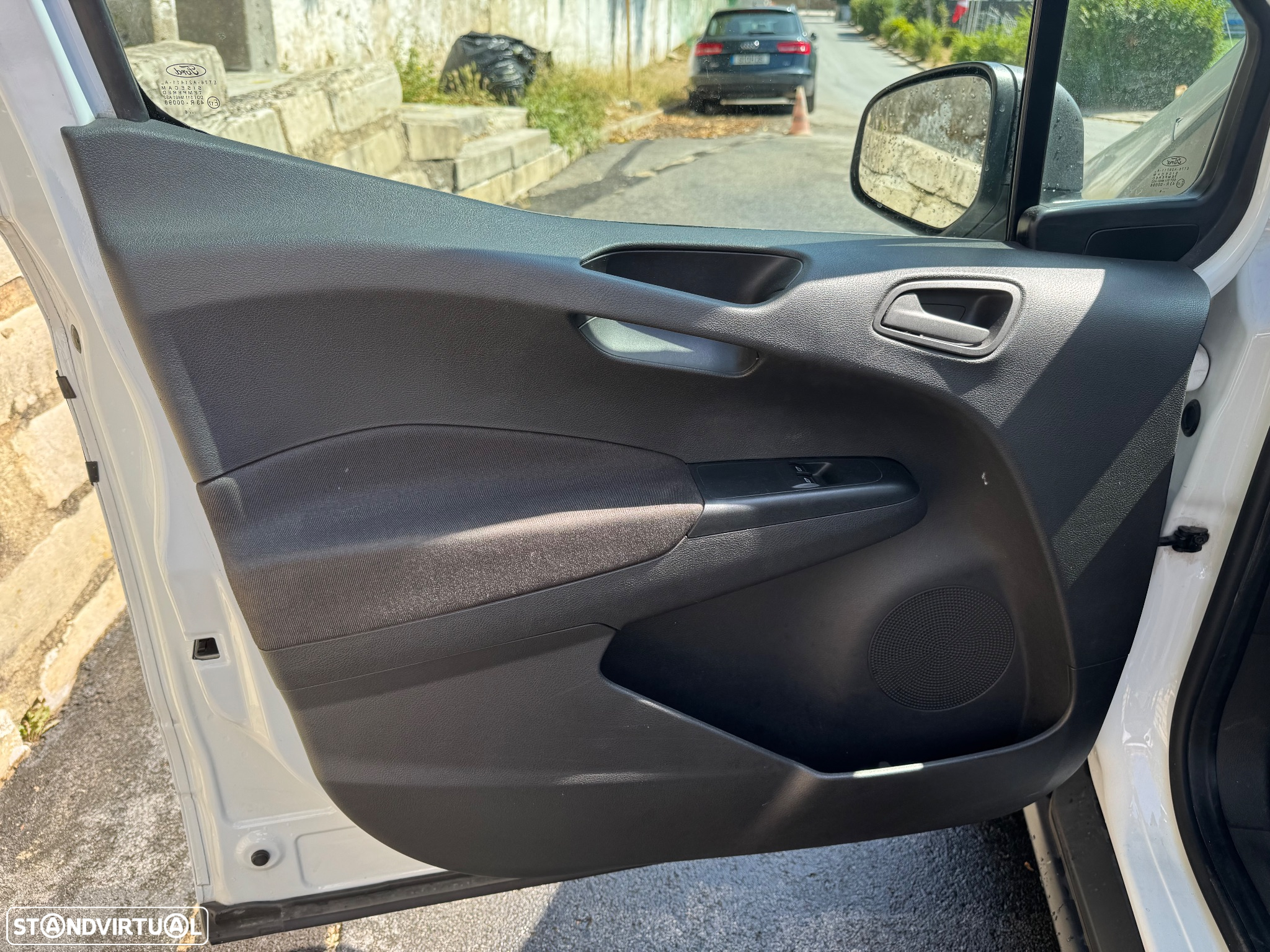 Ford Tourneo Courier 1.5 TDCi Ambiente - 11