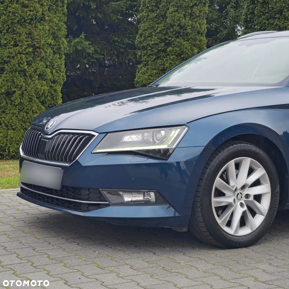 Skoda Superb 2018 photo 4