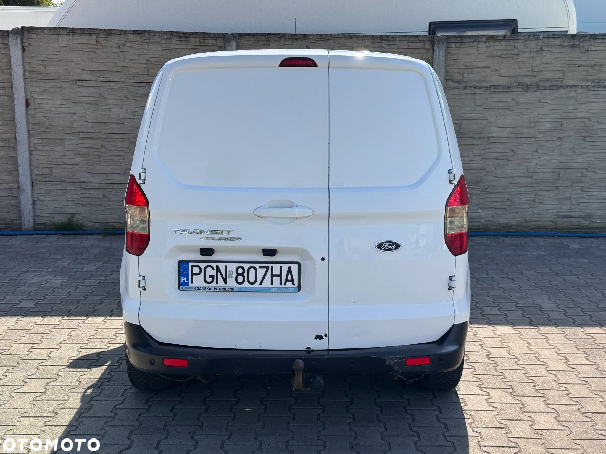Ford Transit Courier - 8