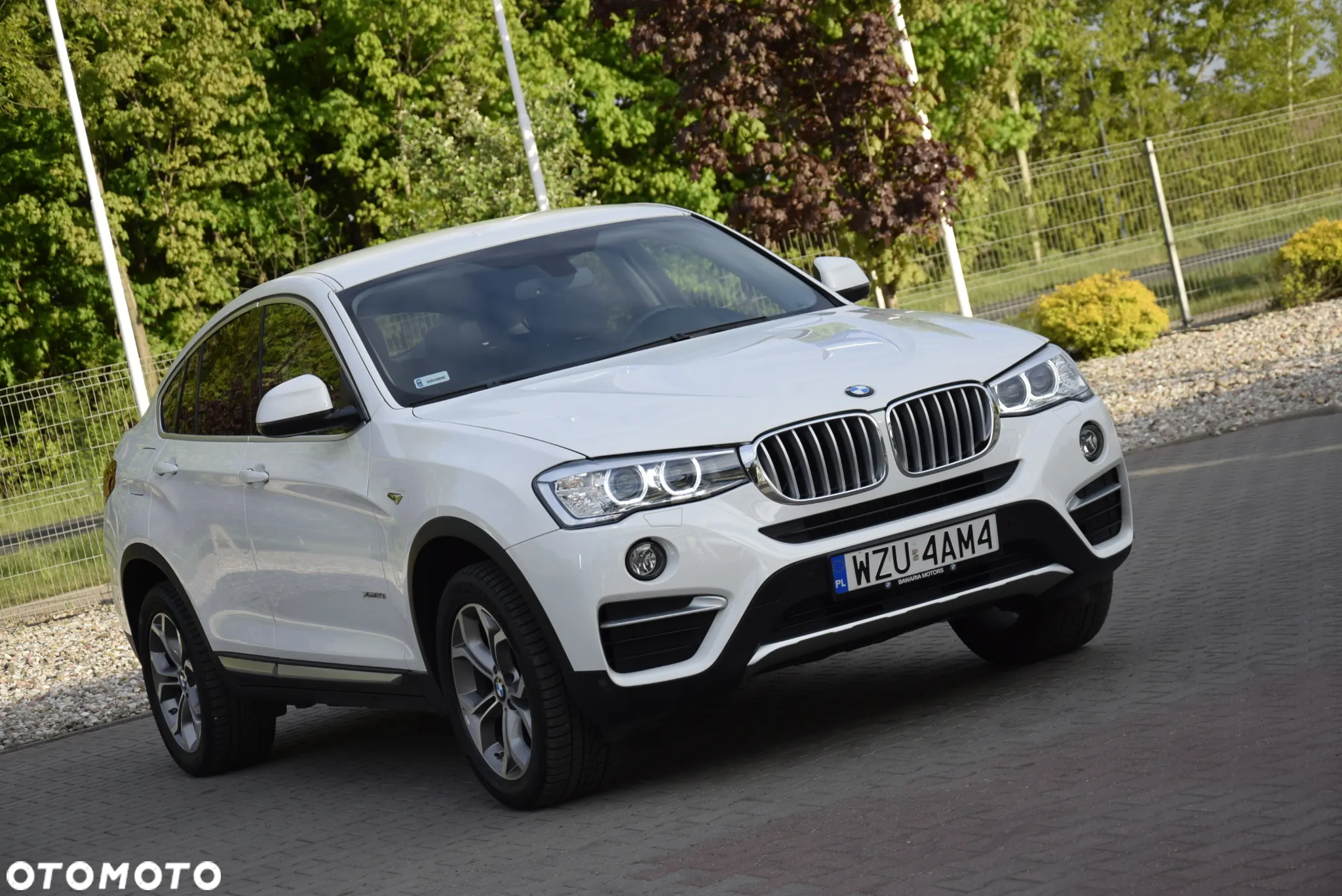 BMW X4 xDrive20i xLine - 9